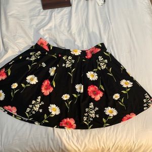 NWOT Forever 21 floral circle skater skirt. Cute little mini!
